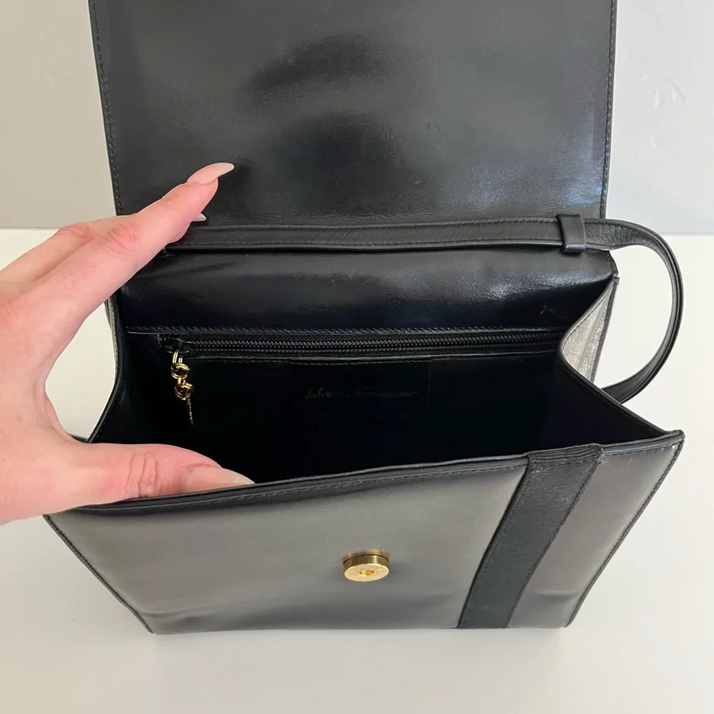 Auth VTG FERRAGAMO Leather Bag - Picture 7 of 10